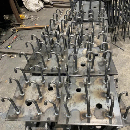 图纸中如何确定濮阳预埋件的位置？